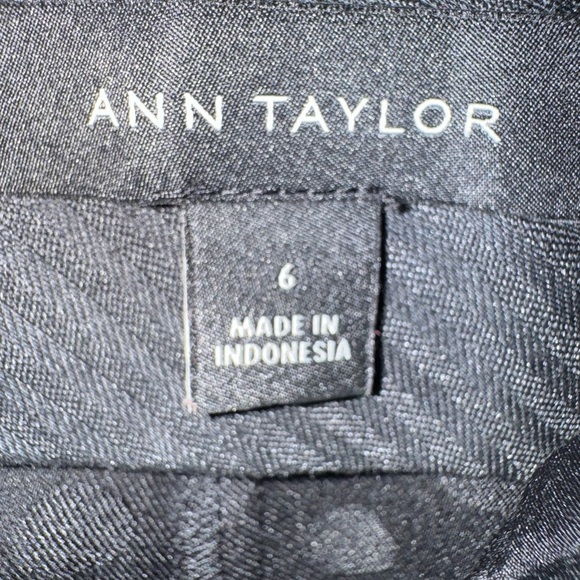 NWOT Ann Taylor Black Polka Dot Trousers On Trend!! - Picture 4 of 9